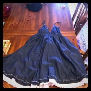 Dollhouse denim dress size small